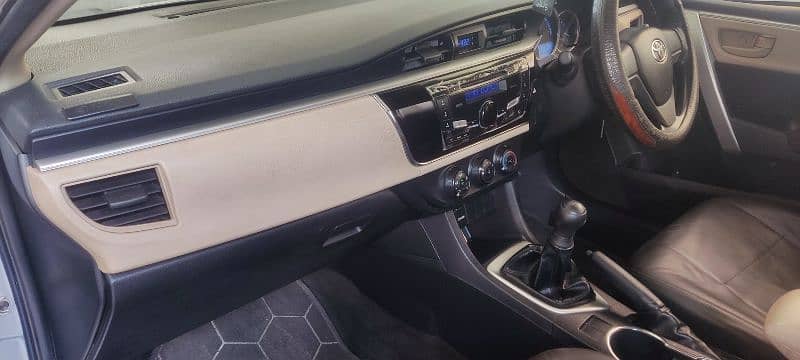 Toyota Corolla GLI 2016 10
