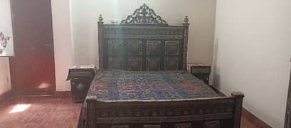 King bed of big size