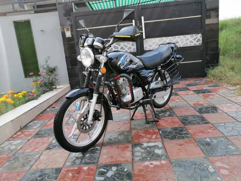 Suzuki GS 150 SE 0