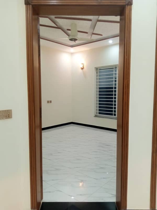 10 MARLA PORTION AVAILABLE FOR RENT IN JUBILEE TOWN LAHORE 8