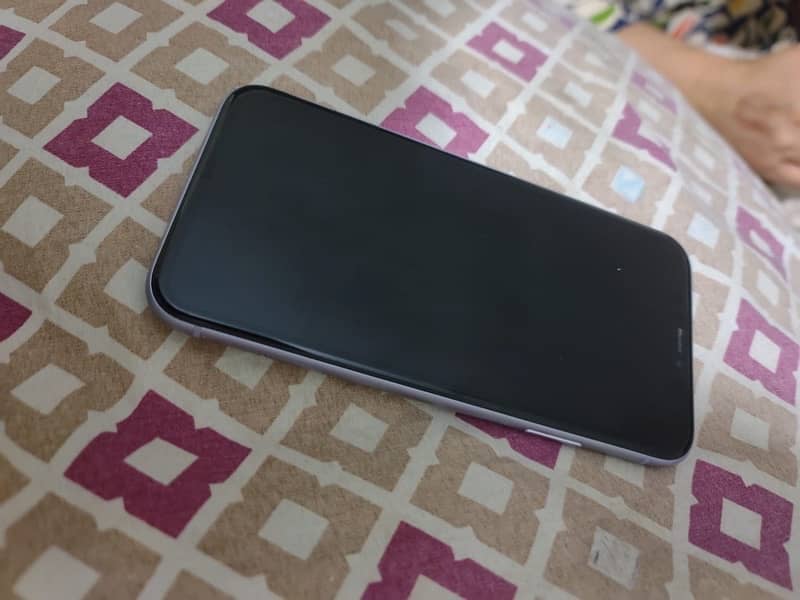 iphone 11 for urgent sell 2
