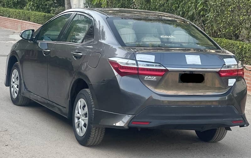 Toyota Corolla GLI 2019 manual 3