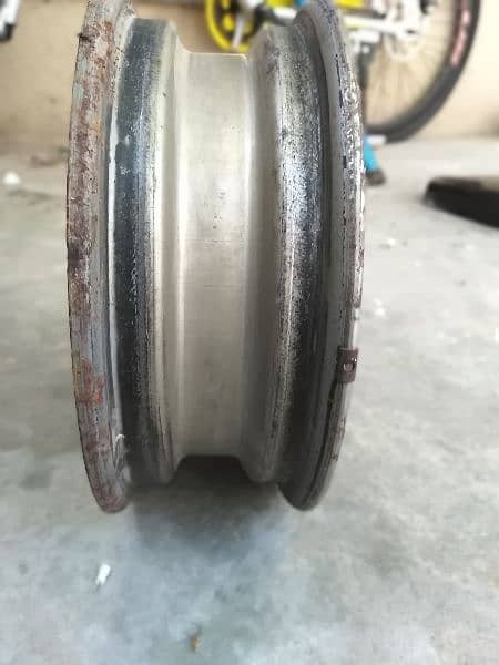 SUZUKI PICKUP GENUINE RIM FOR URGENT SALE IN 10/8 CONDITION. 2