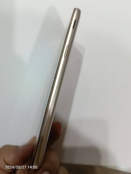 Samsung galaxy J5 pro, mint condition, only mobile 3