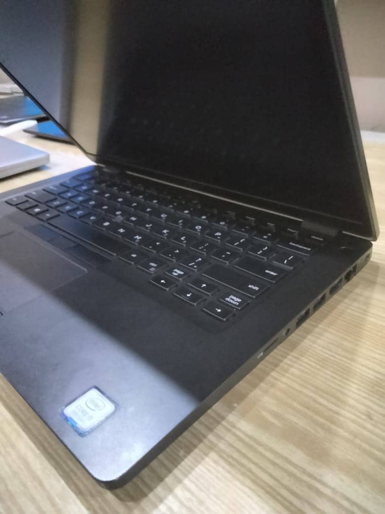 DELL LATITUDE E5400 i5 8TH GEN 16GB 256GB 2