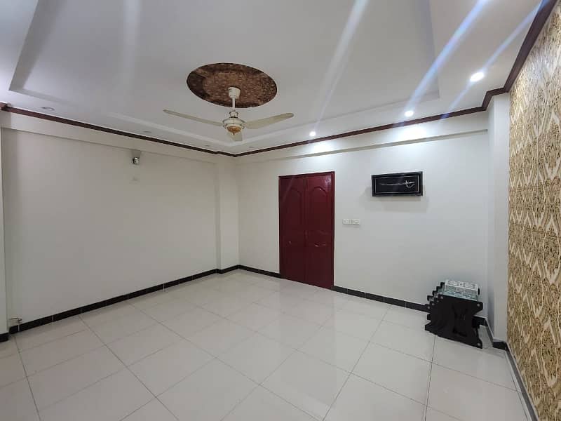 10 Marla 3 Bedroom Apartment for Sale in Askari -11 Lahore. 11