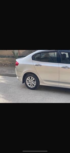 Honda City IVTEC 2013 Aspire 1.5 Manual 4