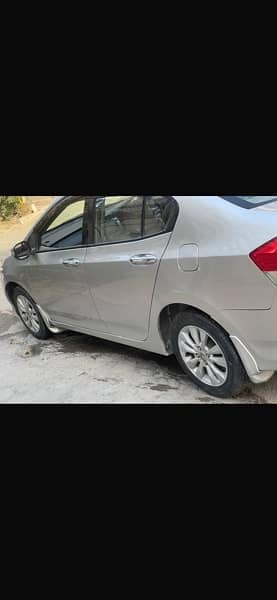 Honda City IVTEC 2013 Aspire 1.5 Manual 6