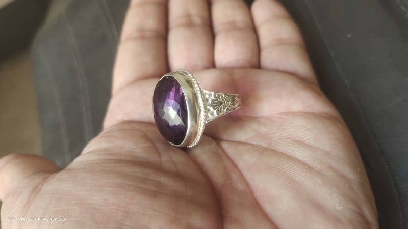 Purple zircon Sri Lanka 1