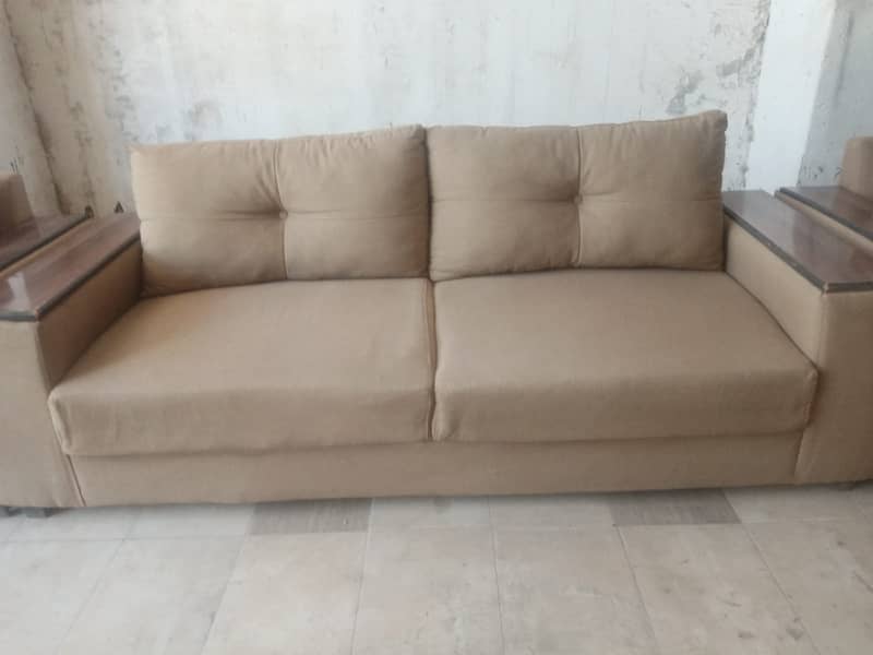 5 Seater sofa 1