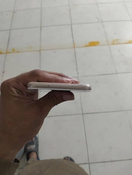 Oppo F1s 4/64 4