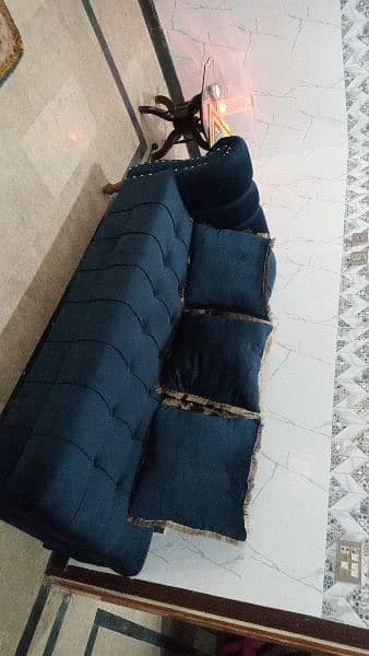 excellent condition new L-shape sofa with dewan 1