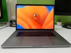 MacBook Pro 2017 i7 Display 15.4inches