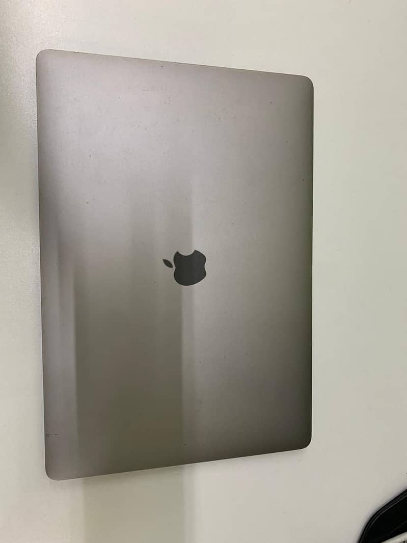 MacBook Pro 2017 i7 Display 15.4inches 2