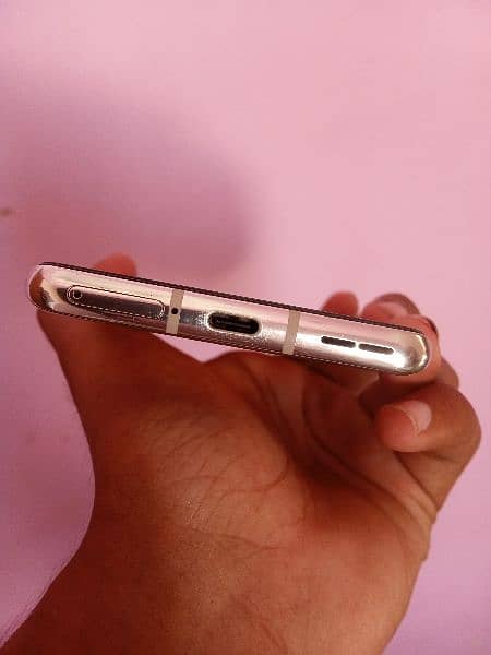 OnePlus 8 5 g / 8+6 ram 128 storage single sim 5