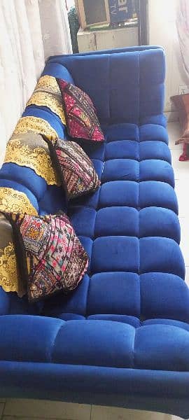 7 Seater complete sofa set. 2