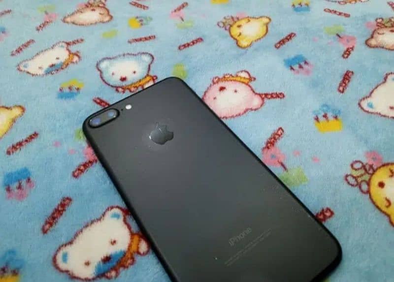 i want to sell my iPhone 7 plus 128GB 3