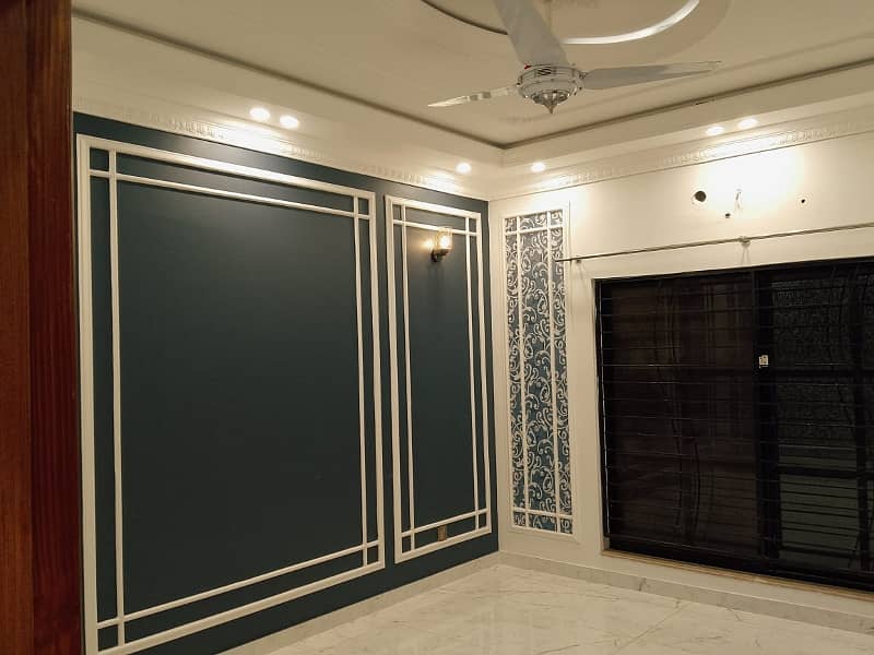 10 Marla Brand New Luxury Upper Portion Is Available For Rent In Awais Qarni BLOCK Bahria Town Lahore 11