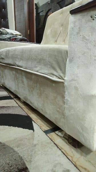sofa set 10 by 9 condition 9