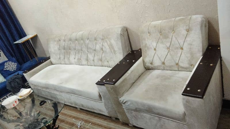 sofa set 10 by 9 condition 12