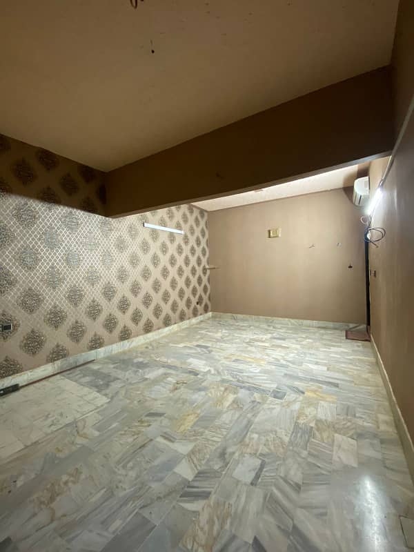 RENOVATED HOUSE GROUND + 2 AVAILABLE FOR SALE IN GULSHAN-E-IQBAL BLOCK 4 NEAR DHORAJI. 15