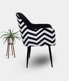 Furniture & Home Decor / chairs 0