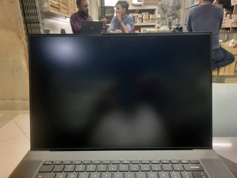 Dell Precision 5770 10