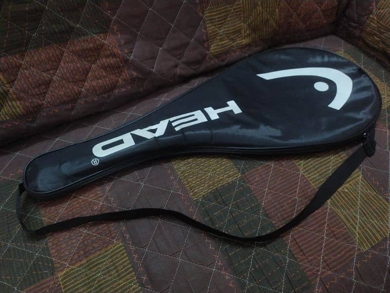 Head "Tennis Racket" with bag. 8