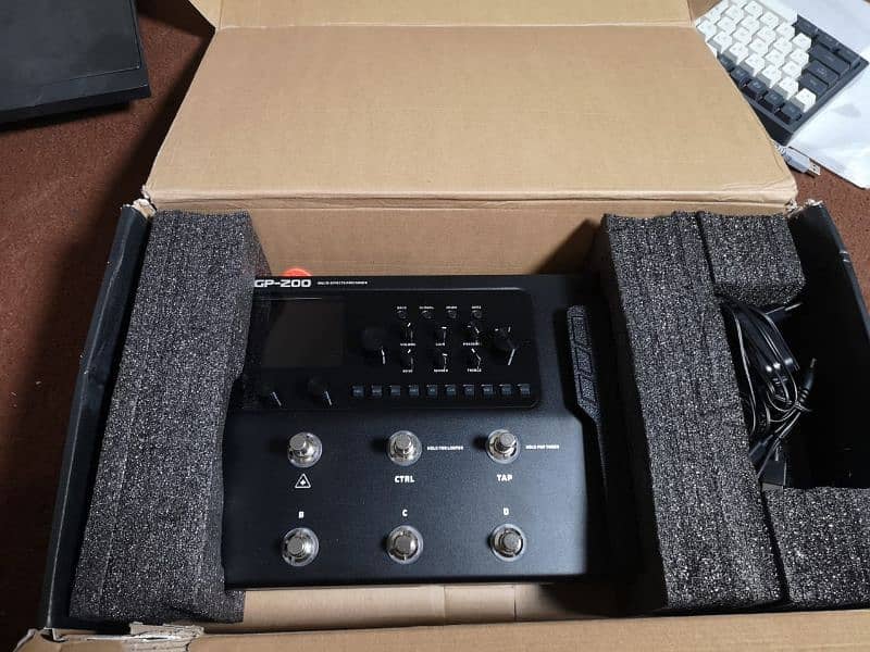 Guitar processor Veleton gp200 0