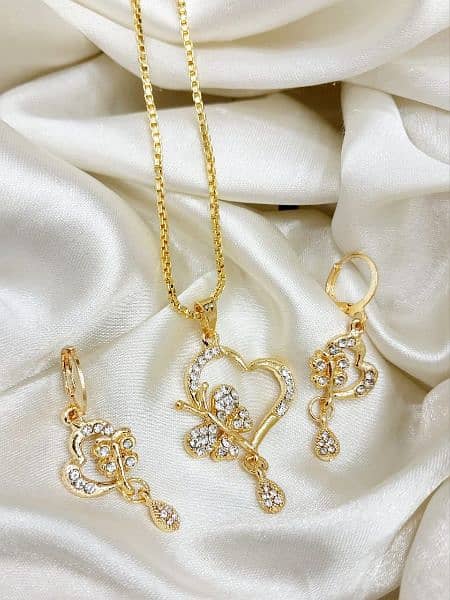 Shahzadtraders,China original gold platinum Earring and Necklace set. 11