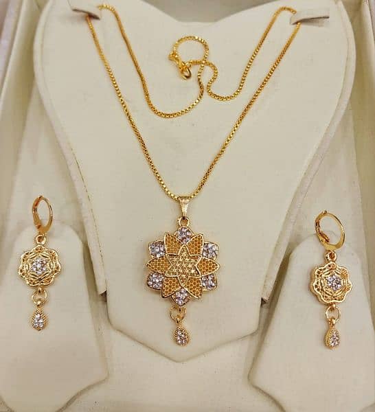 Shahzadtraders,China original gold platinum Earring and Necklace set. 14