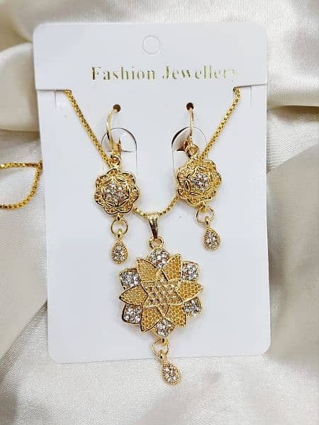 Shahzadtraders,China original gold platinum Earring and Necklace set. 15