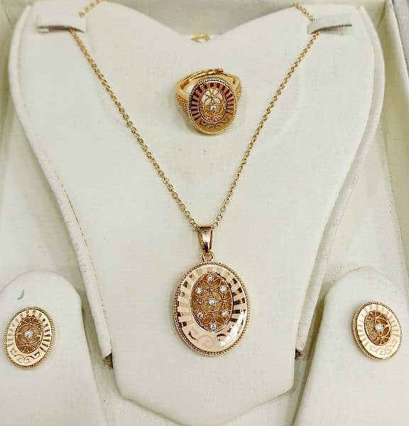 Shahzadtraders,China original gold platinum Earring and Necklace set. 16