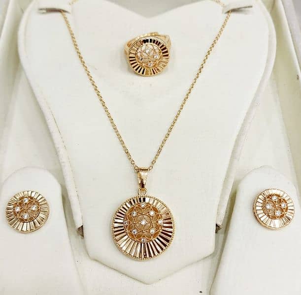 Shahzadtraders,China original gold platinum Earring and Necklace set. 17