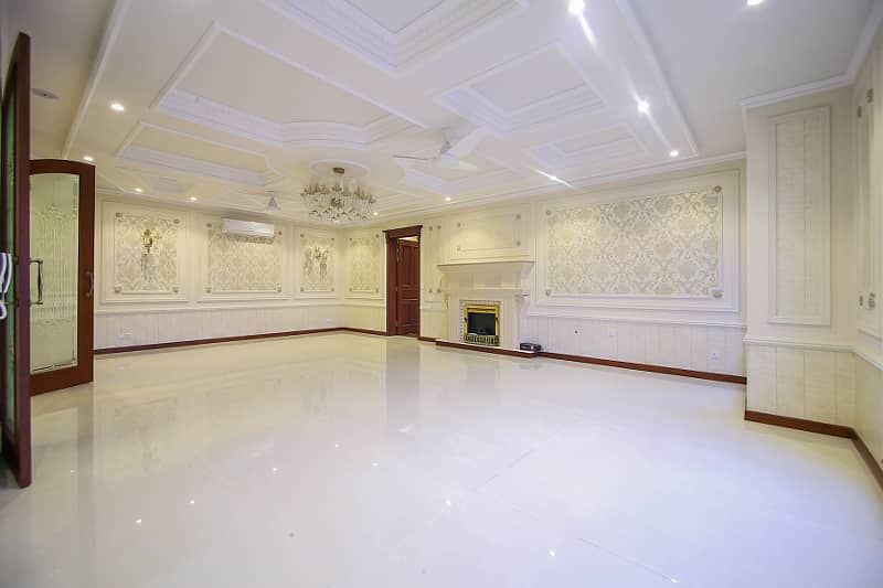 02 KANAL CORNER MOST BEAUTIFULL LUXURY LAVISH SPANISH DESIGN HOUSE FOR RENT IN DHA PHASE 3 TOP LOCATION 15