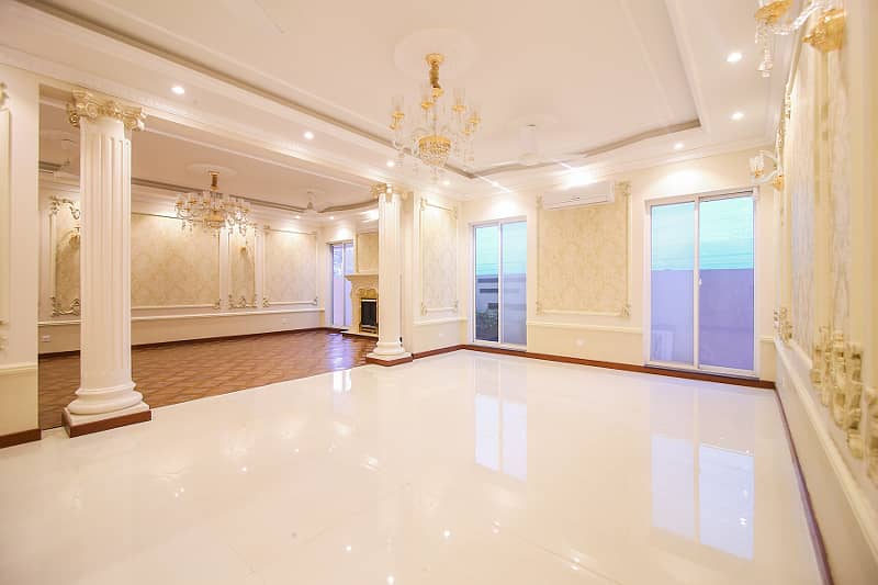 02 KANAL CORNER MOST BEAUTIFULL LUXURY LAVISH SPANISH DESIGN HOUSE FOR RENT IN DHA PHASE 3 TOP LOCATION 27