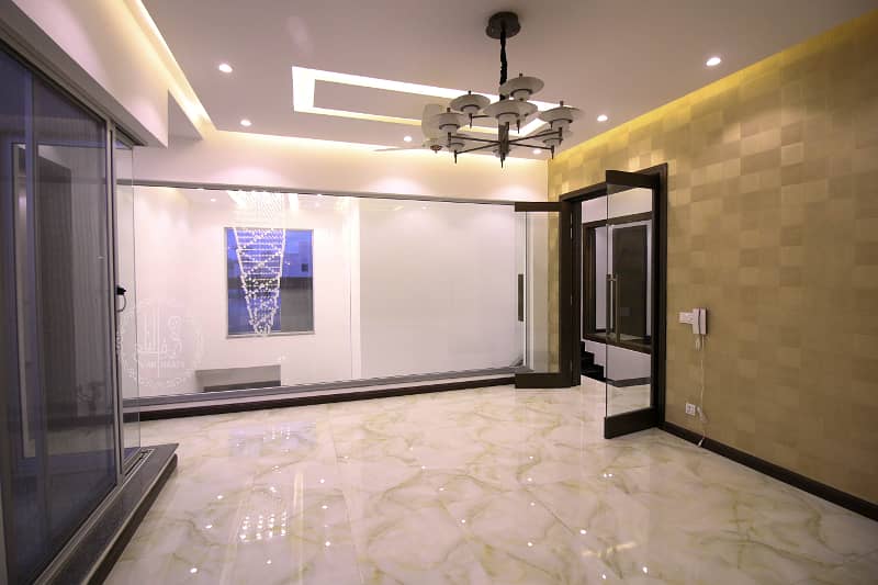 01 KANAL GLORIOUS & MAGNIFICENT HOUSE FOR RENT IN DHA PHASE 6 16