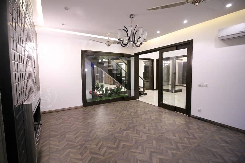 01 KANAL GLORIOUS & MAGNIFICENT HOUSE FOR RENT IN DHA PHASE 6 20