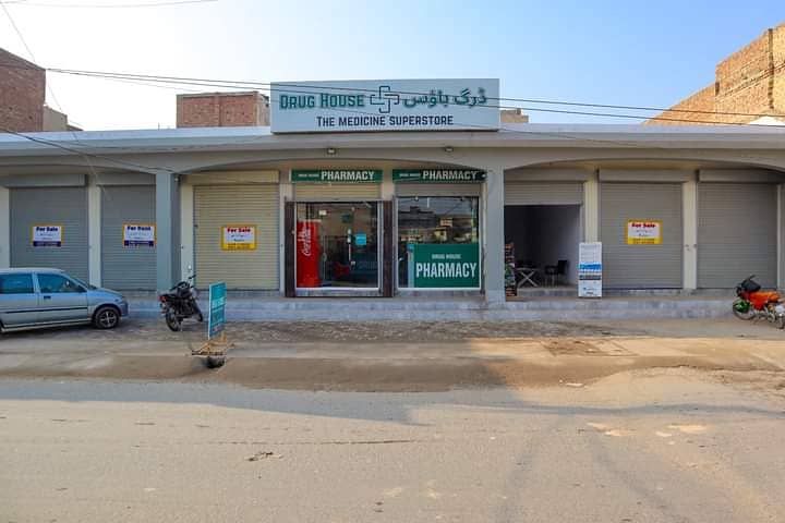 Shop For Rent At Madina Town Best For Salon, Mart, Agency, And Clinic 9