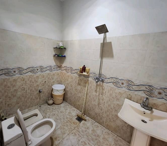 House 7 Marla For sale In Ghazi Road 9