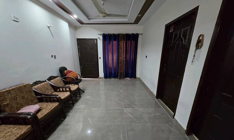 House 7 Marla For sale In Ghazi Road 14