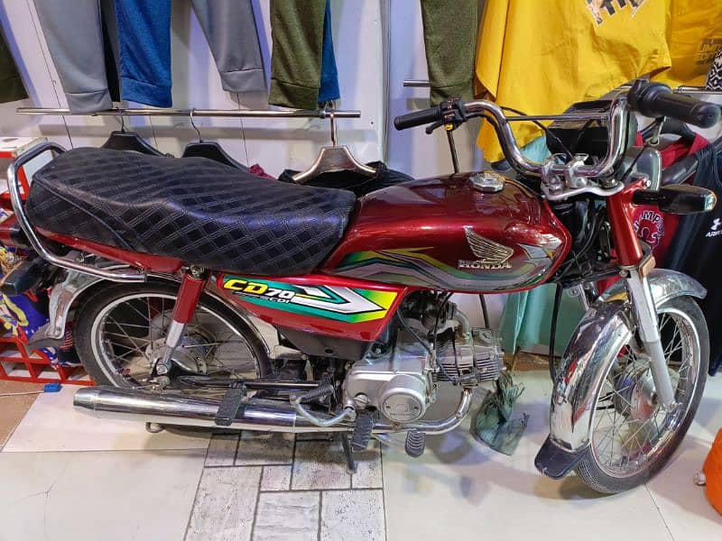 Honda CD70  just bye and drive urgent sale 1