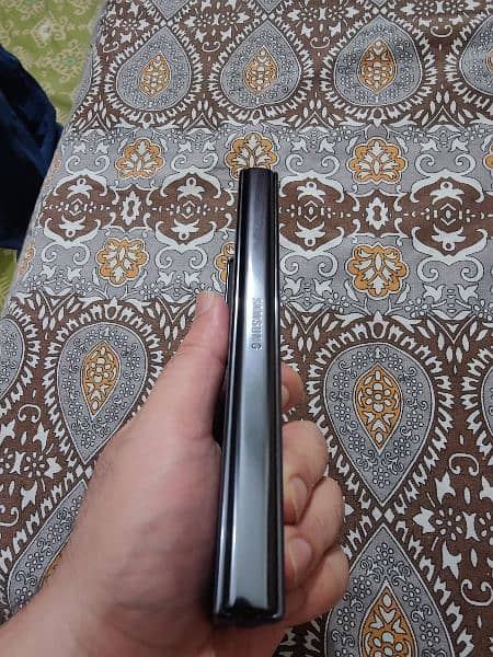 Samsung Z Fold 4 for Urgent Sale 12/256.10/10 Condition 3