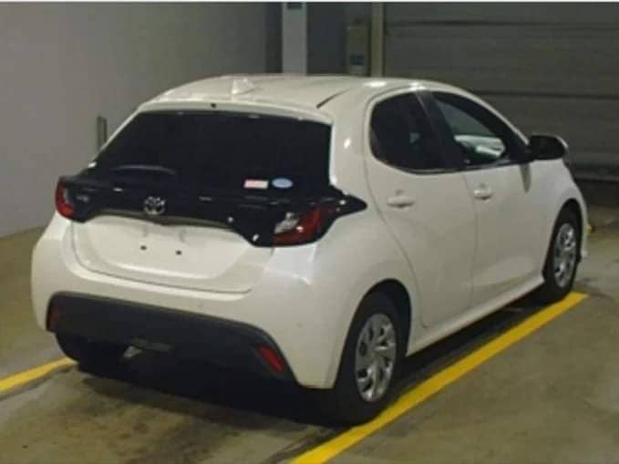 Toyota Yaris X push start 4