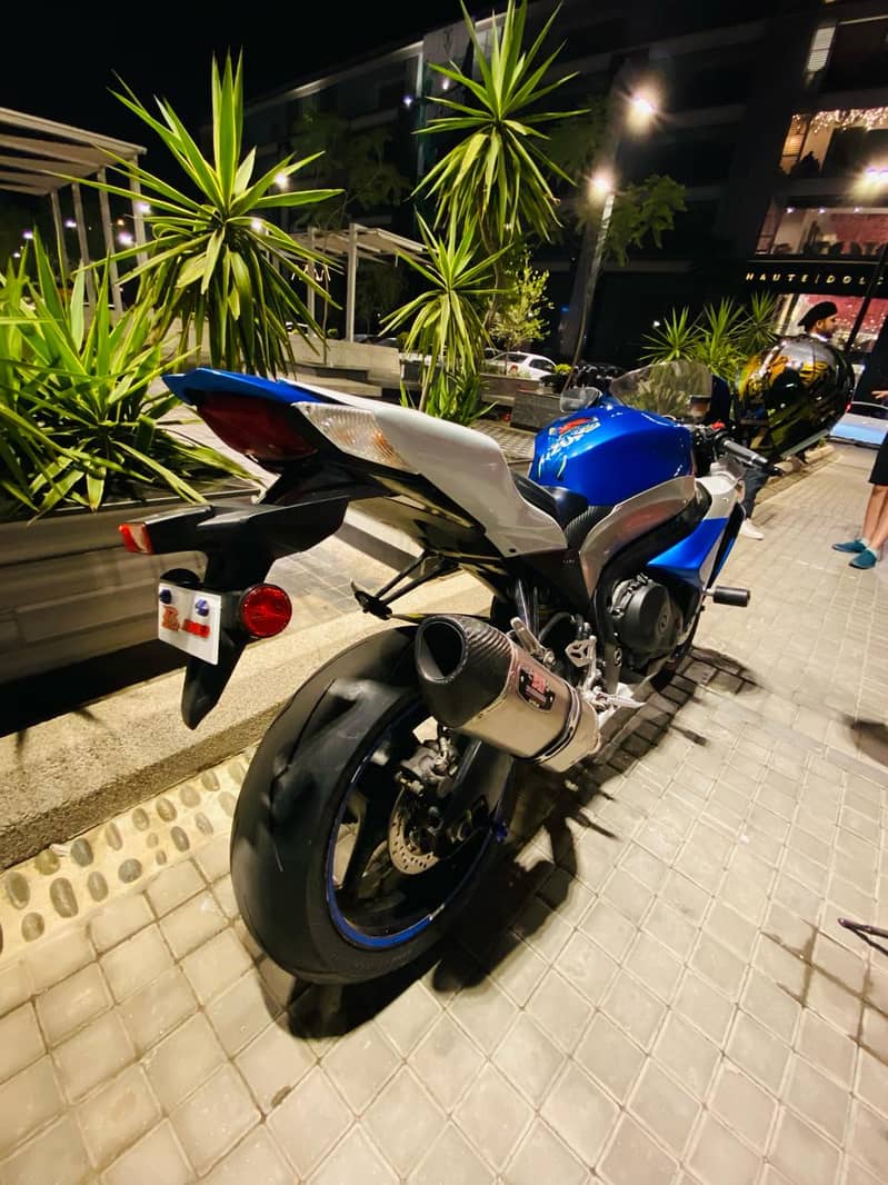 GSXR-1000 SUZUKI 2009 1