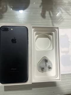 iphone 7 plus 128gb pta approved with original box and chatger 0