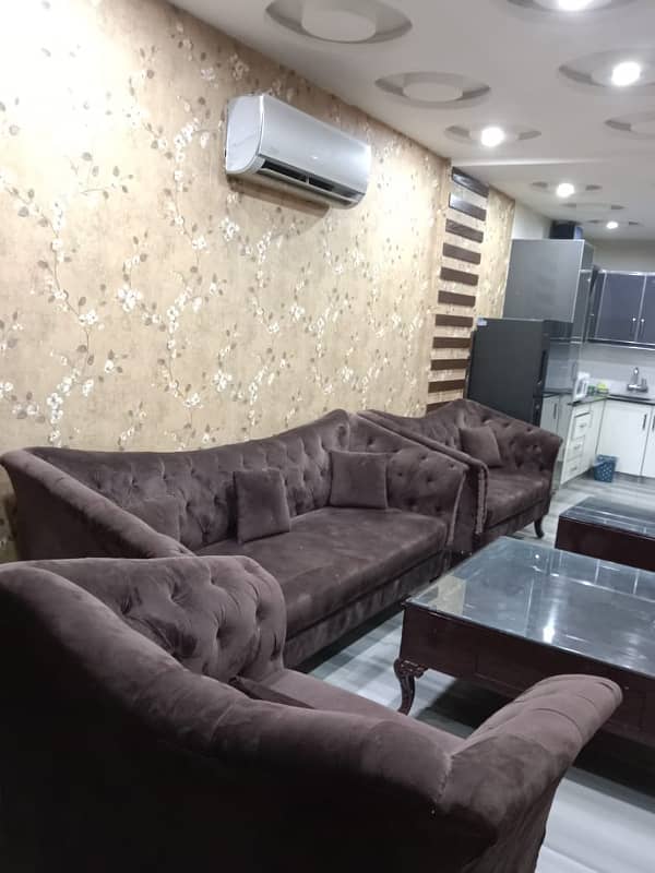 One bedroom luxury apartment for rent in bahria town 3