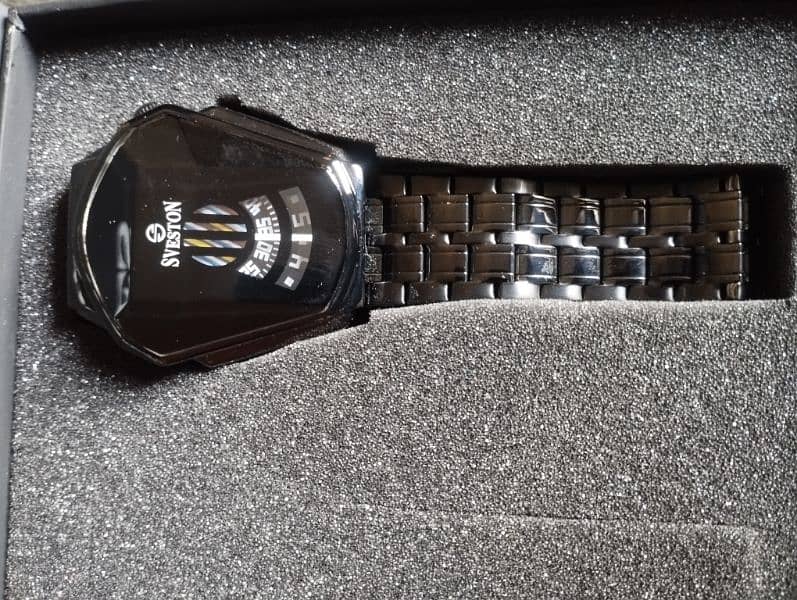 Sveston brand new watch 1