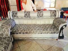 Sofa Set 3 2 and 1 seater in good condition