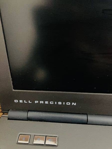 Dell m6600 core i7 2GB dedicated 3